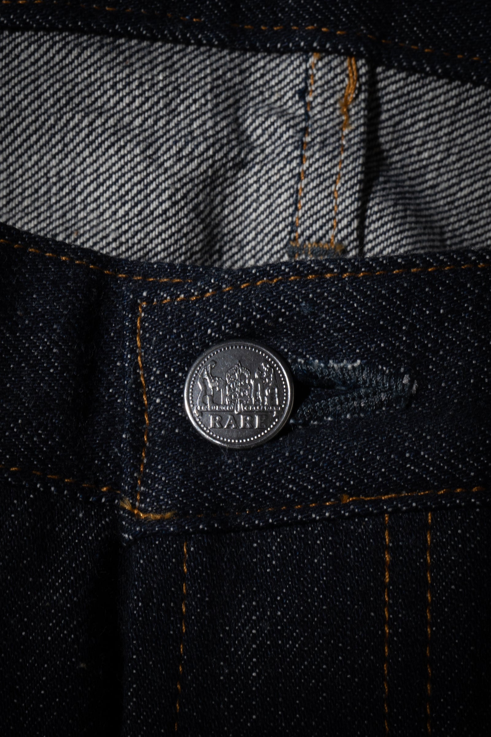 R009 (000) RARE JEANS SLIM