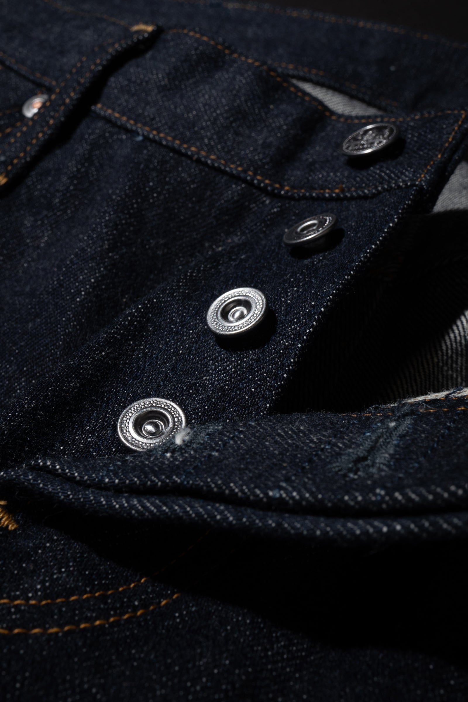 R008 (000W) RARE JEANS