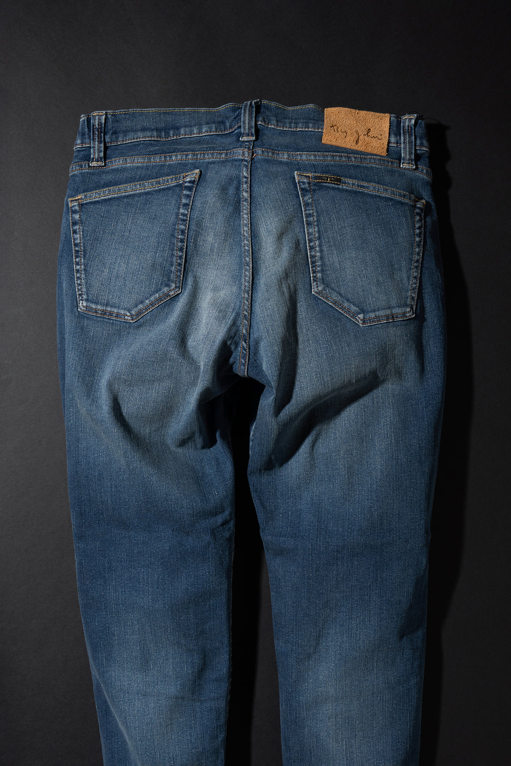 MMM134J (414C) Carrot Leg