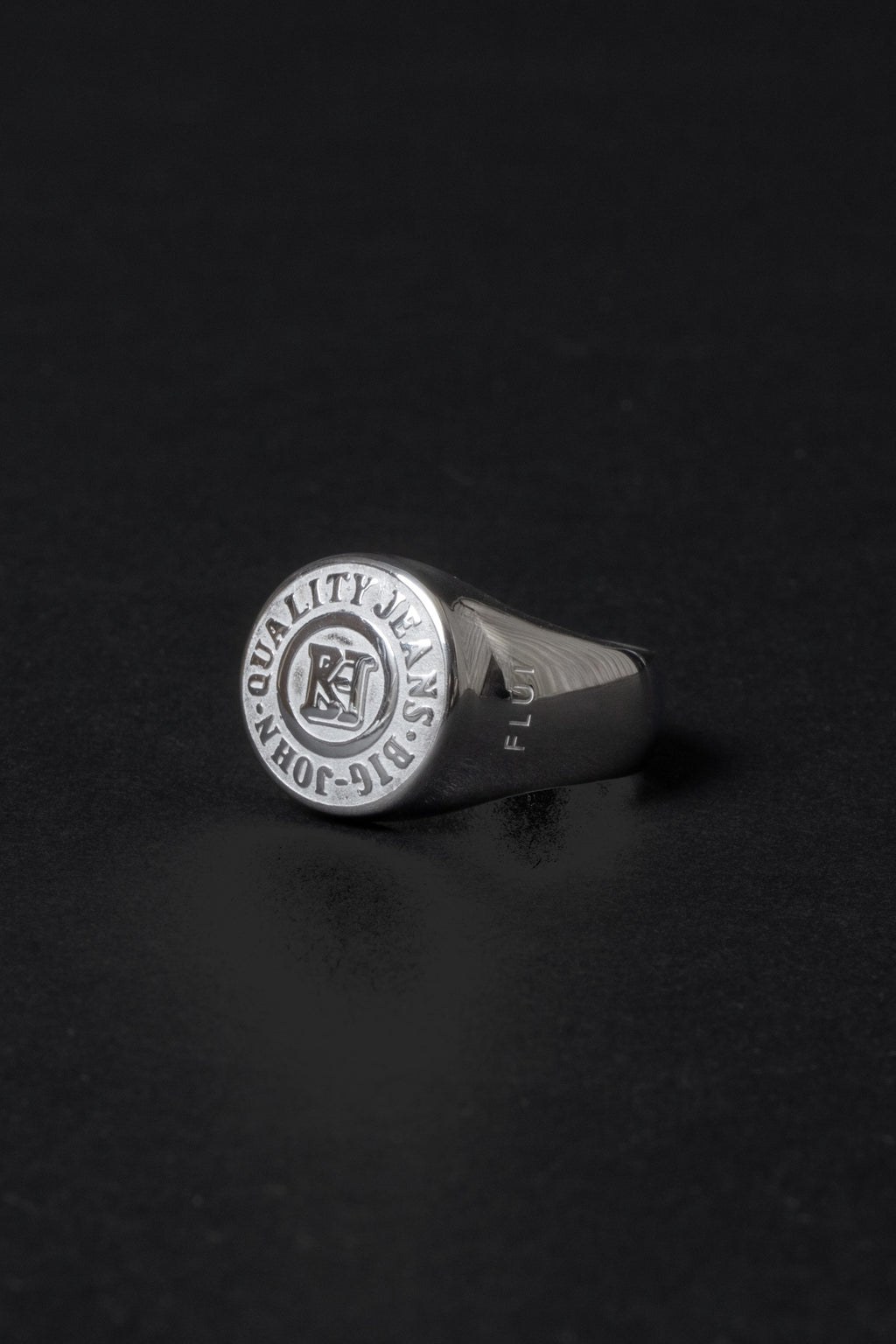 [VRNG12] BUTTON RING