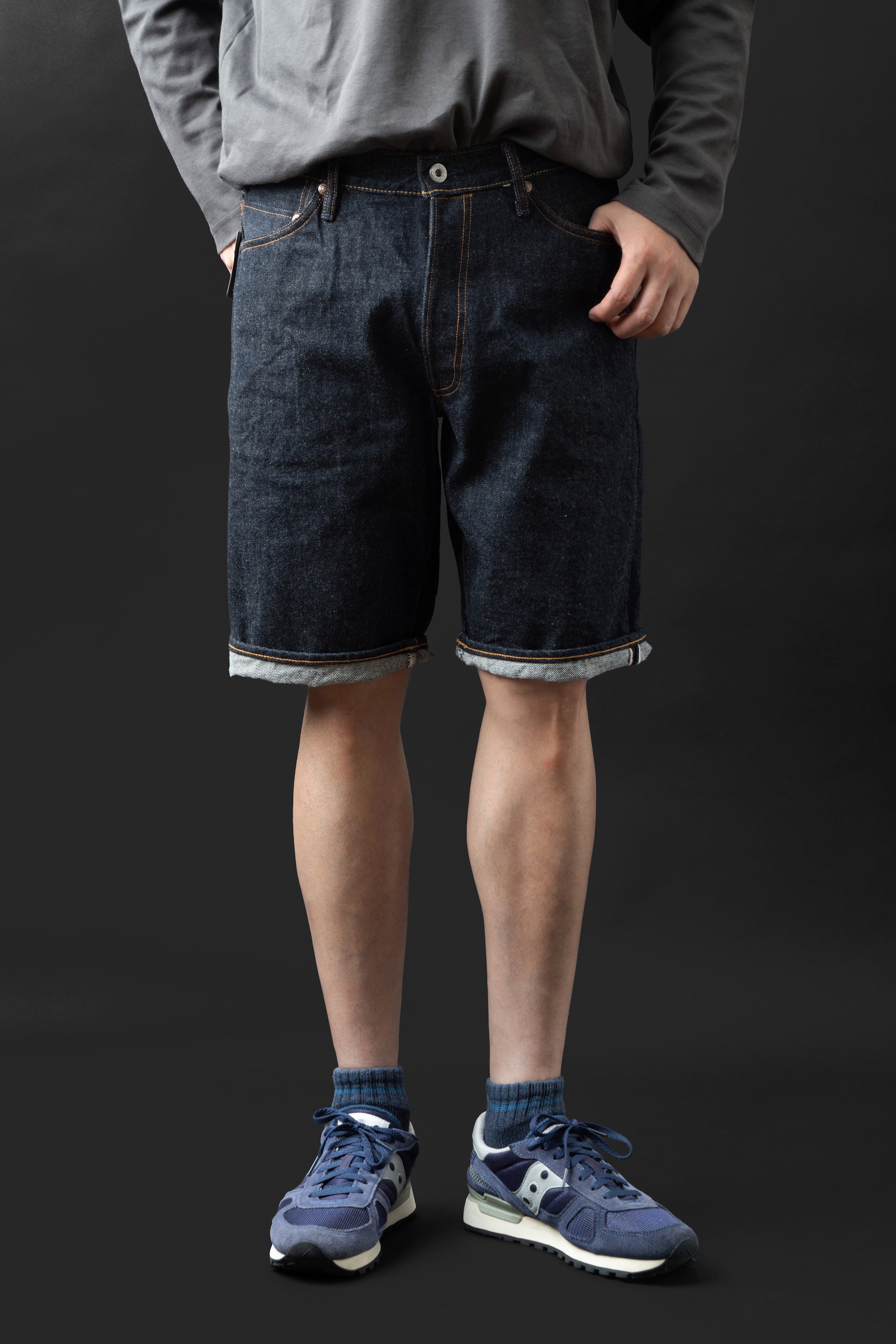 M7803 (001) 17oz HEAVY GAUGE SHORTS