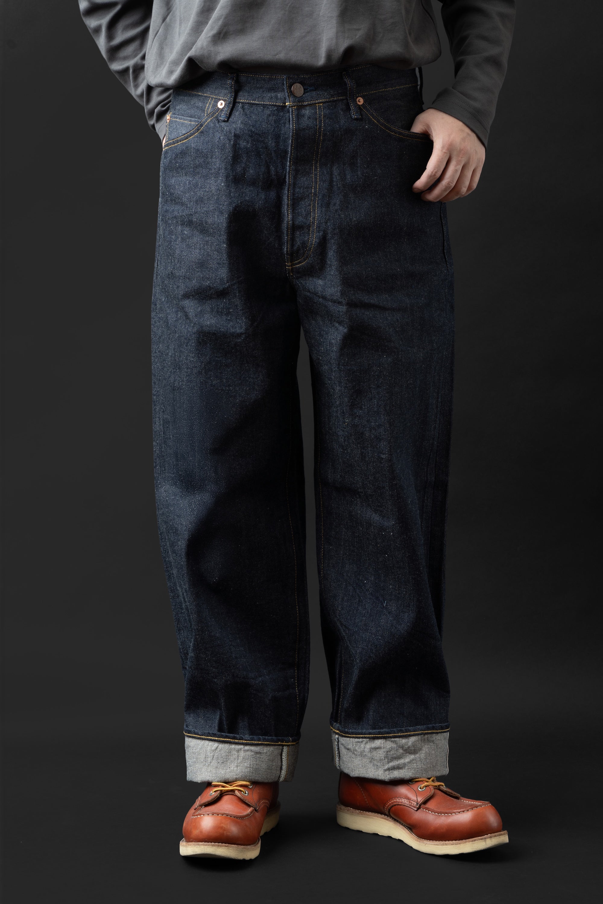 M101J (001) BOLD (WIDE FIT)