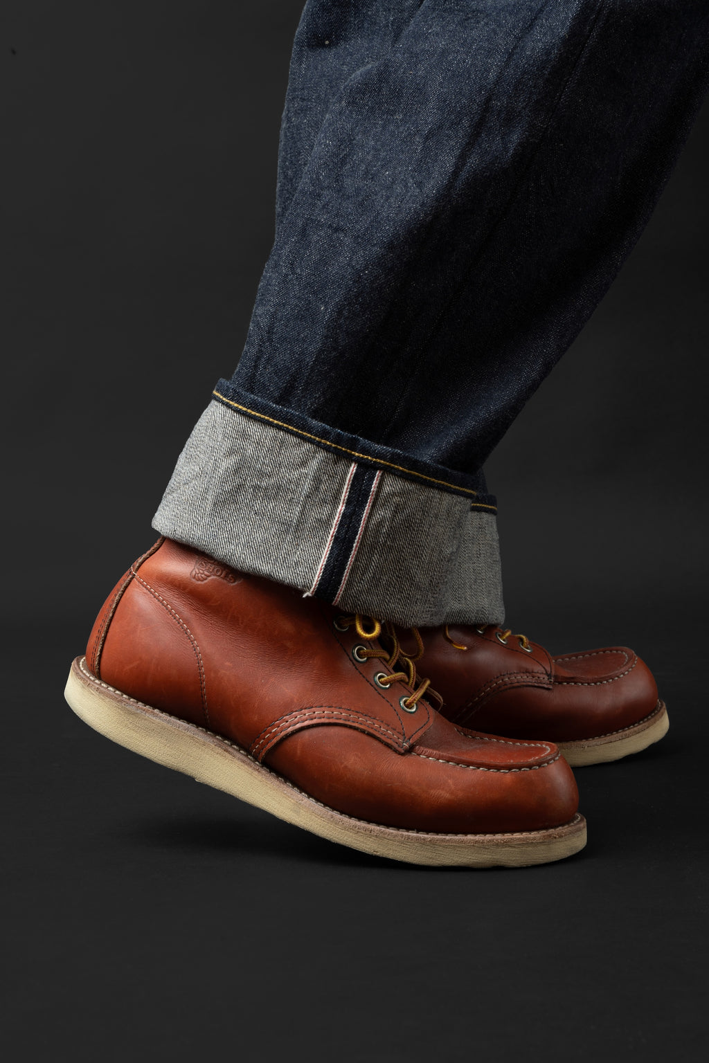 M104J (001) BASE (CLASSIC FIT)