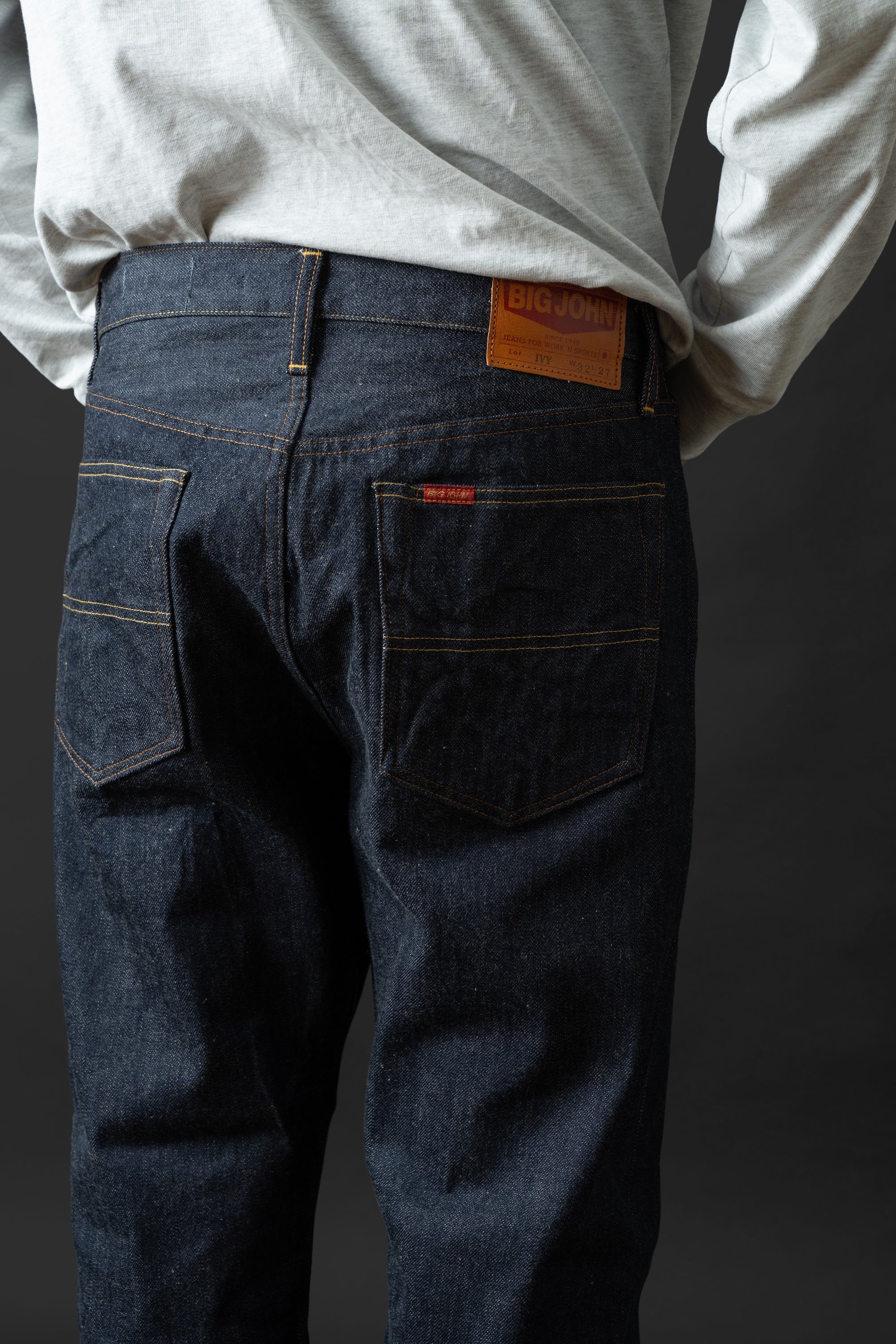 M114J (001) IVY (TAPERED FIT)
