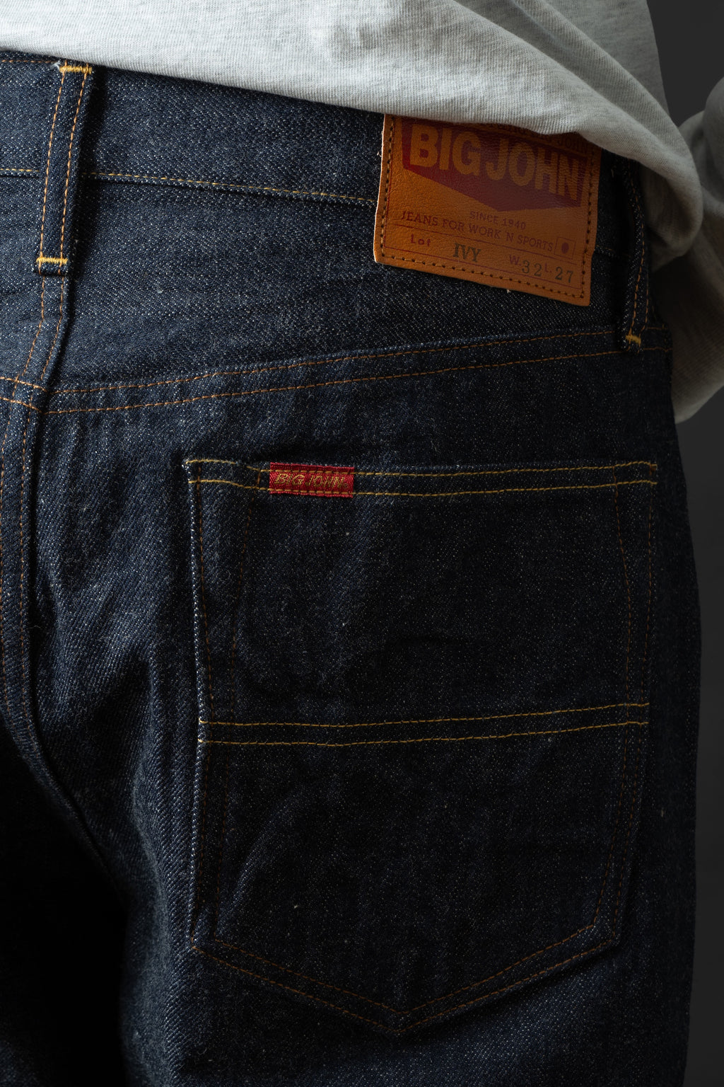 M114J (001) IVY (TAPERED FIT)