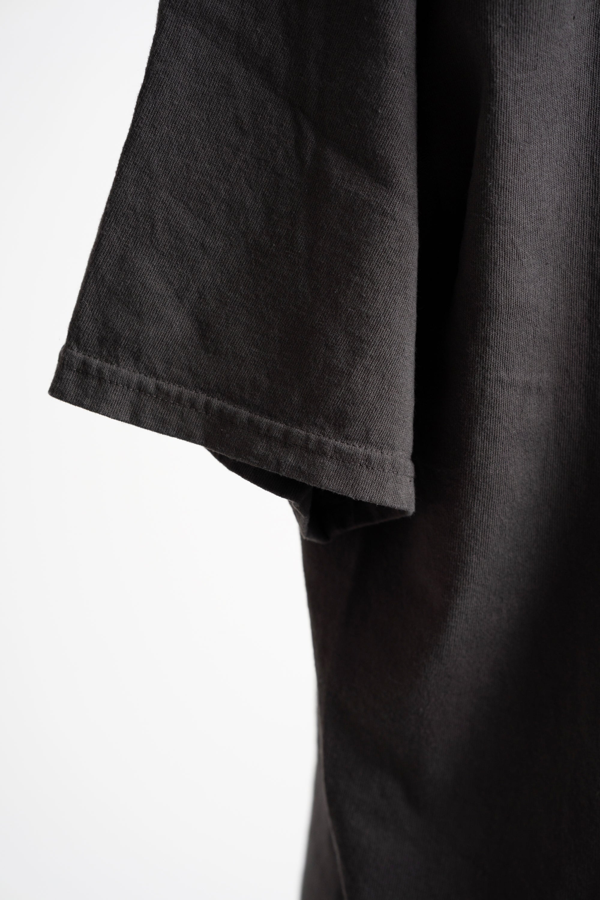 MTE002 (60) 丸胴 Tee BIG JOHN CHARCOAL