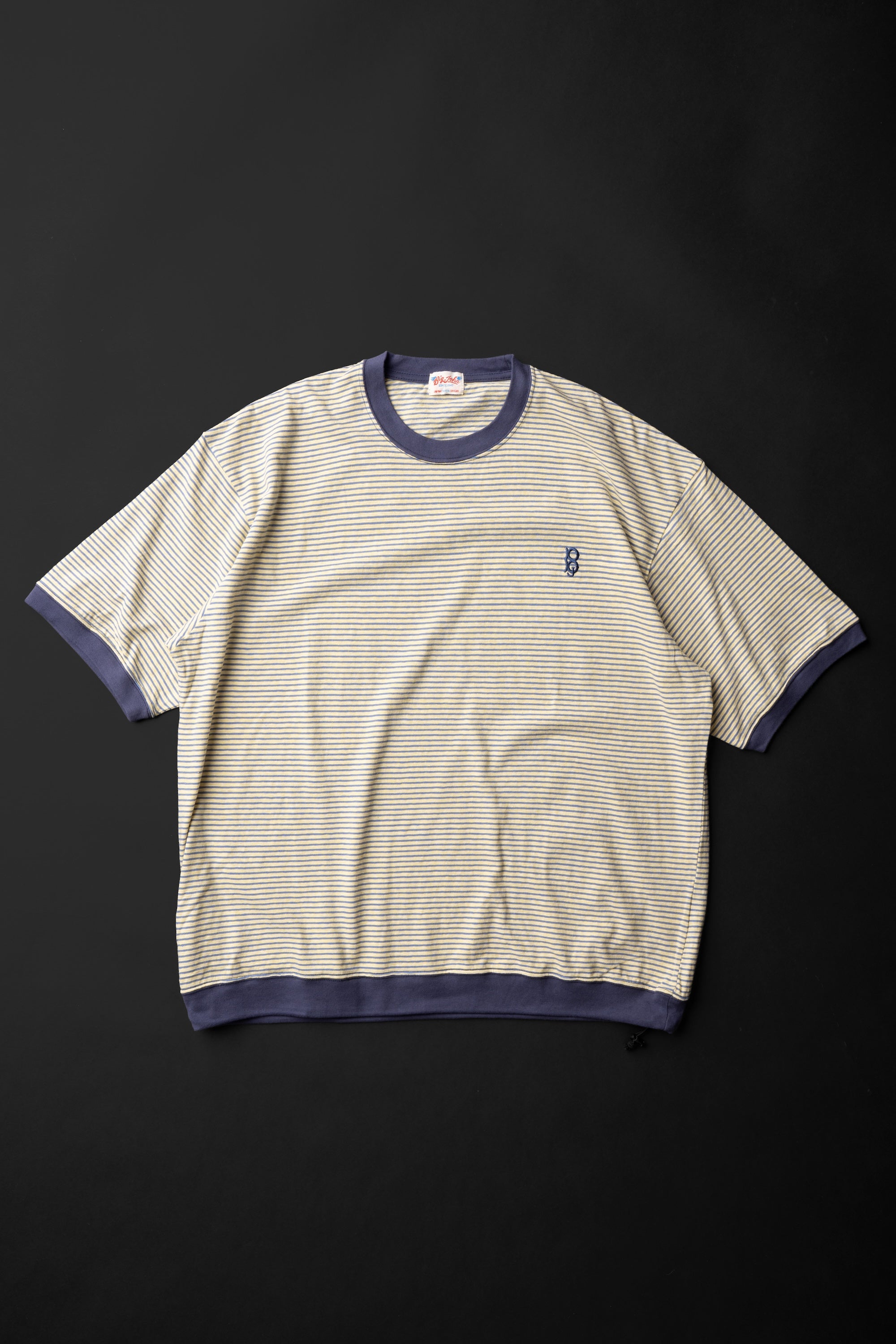 MTE019 (46) S/S BORDER DRAW CORD Tee