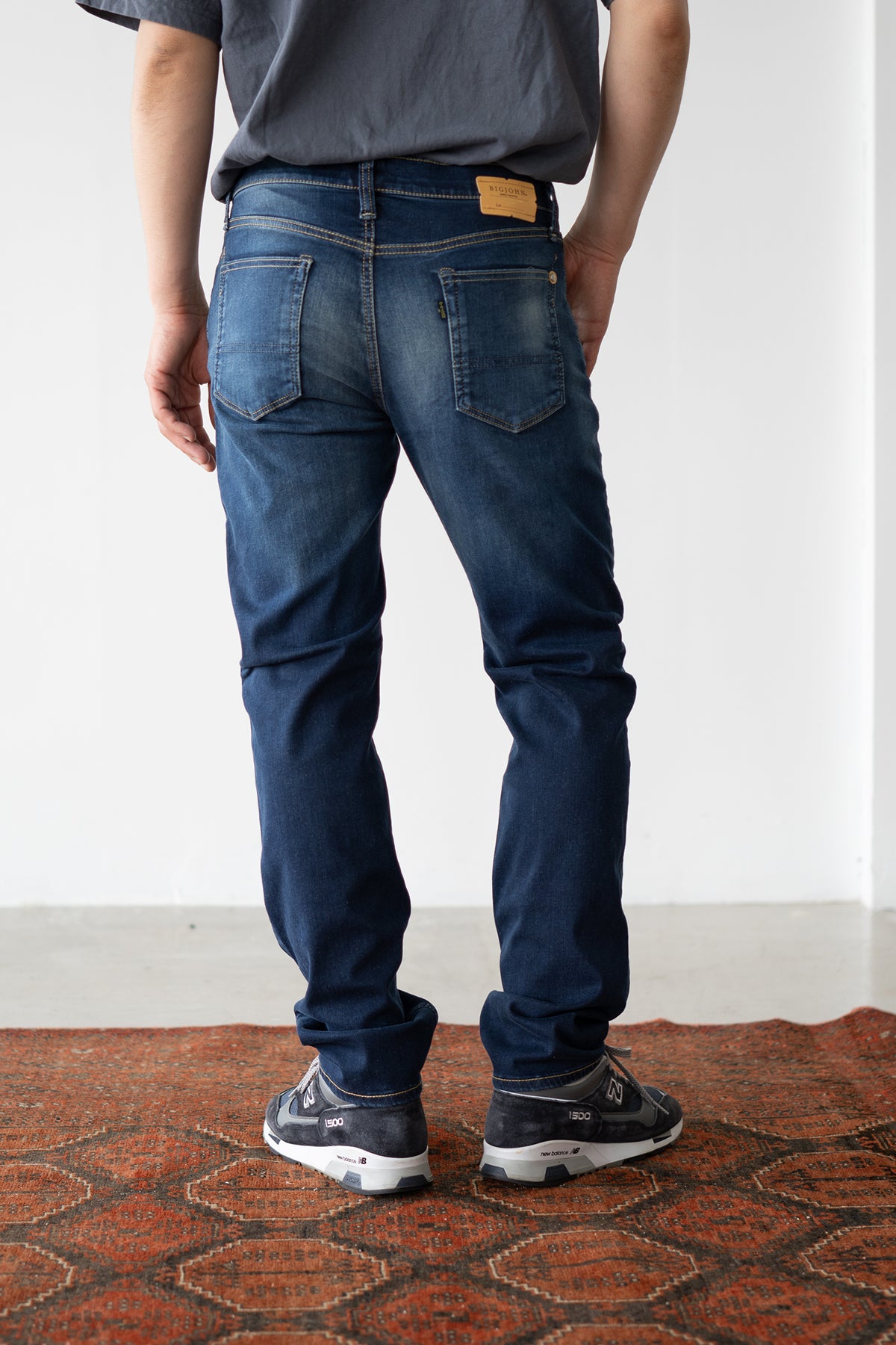 BJM105F/BJK105F (252) SLIM TAPERED